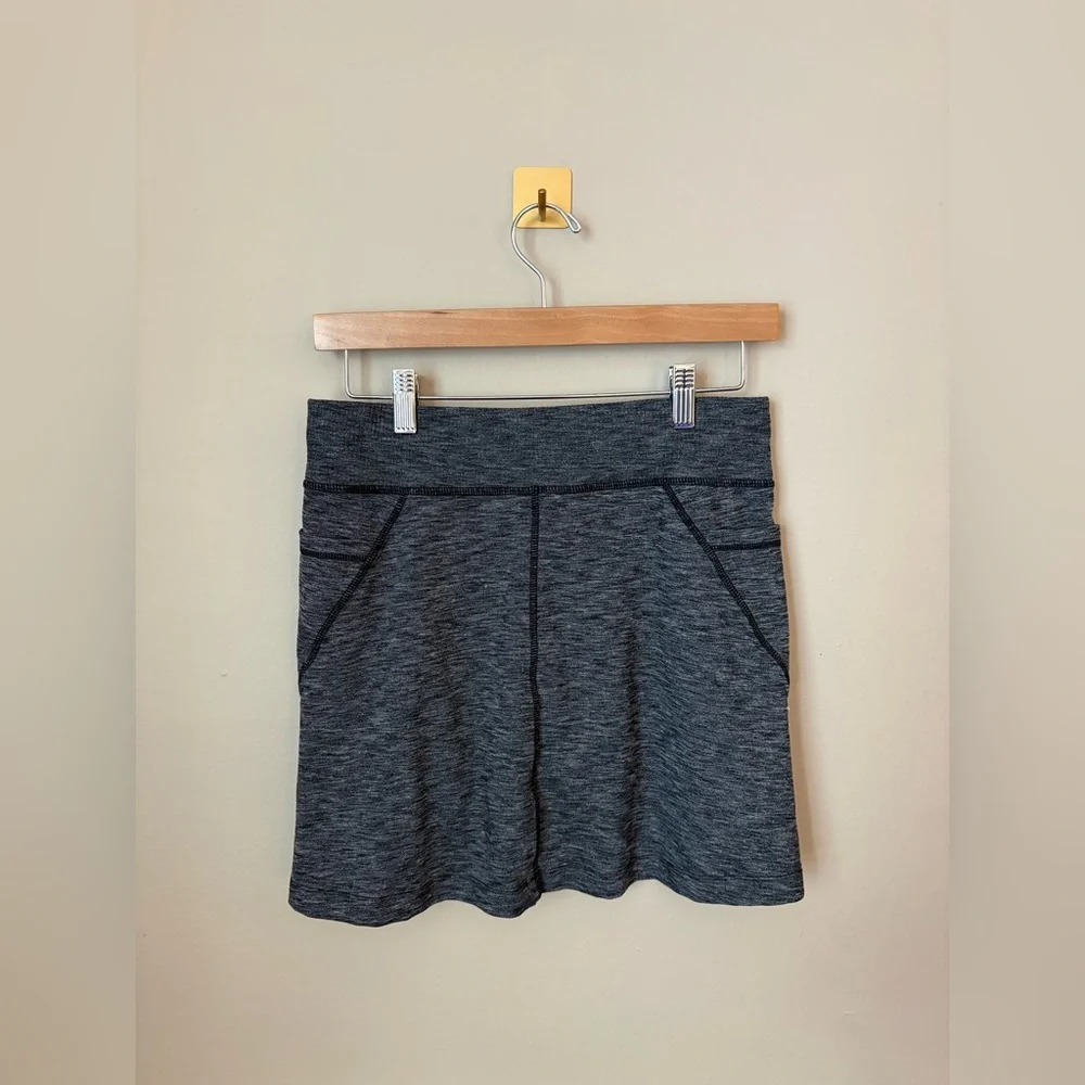 Small Athleta Heather Gray Excursion Skort - Picture 6 of 6